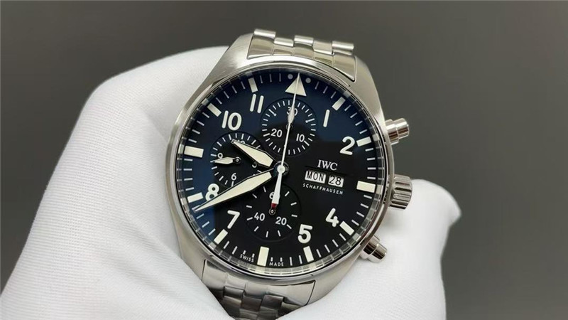 TW工厂新品IWC万国飞行员系列IW377701复刻腕表值得入手吗？