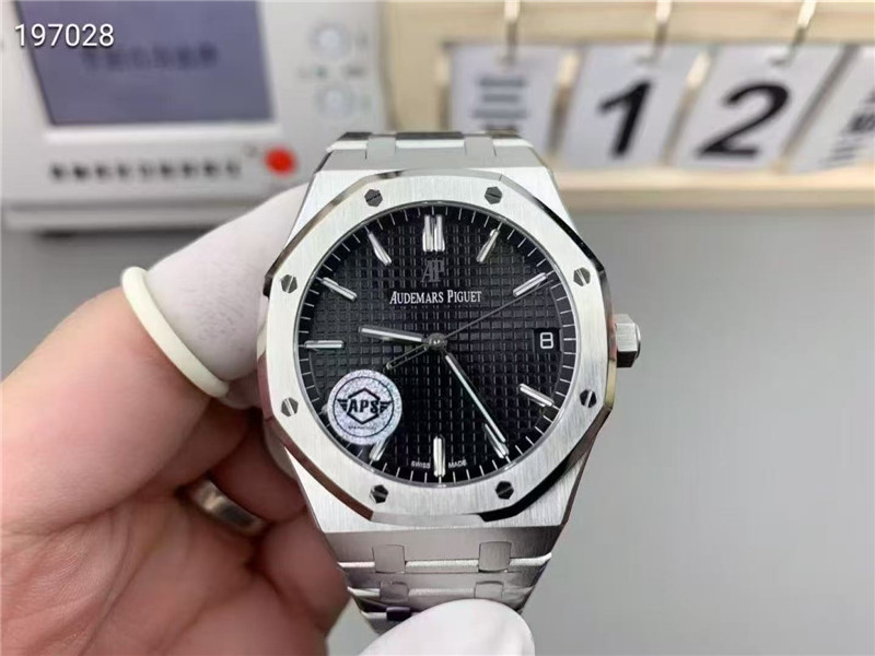 Aps新品AP爱彼皇家橡树15500钢表深度细节评测：重塑“钢王”传奇